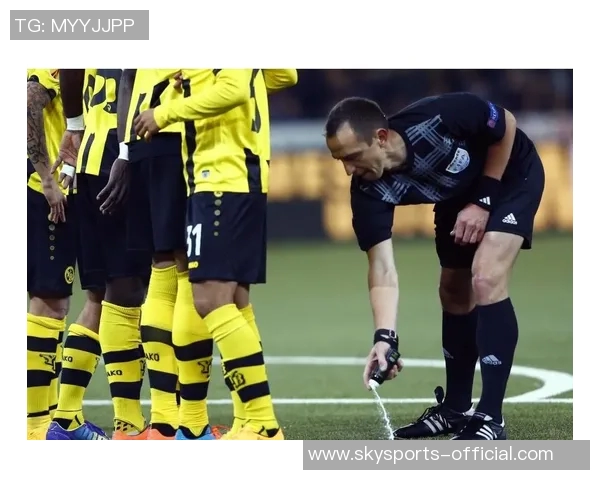 欧联杯曼联大胜热刺战术解析与比赛精彩瞬间回顾 欧联杯曼联大胜热刺战术解析与比赛精彩瞬间回顾