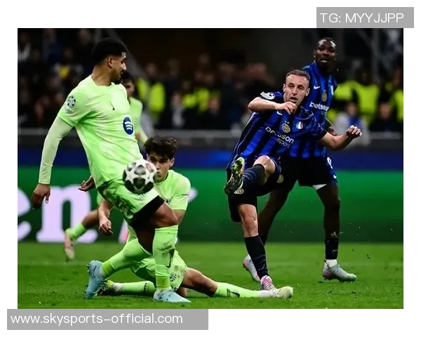 中超精彩对决：那不勒斯6比2逆转国米绝杀时刻震撼全场