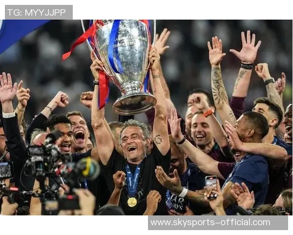 英超冷门国米逆袭巴黎圣日耳曼1-0胜利引发全场震惊 英超冷门国米逆袭巴黎圣日耳曼1-0胜利引发全场震惊