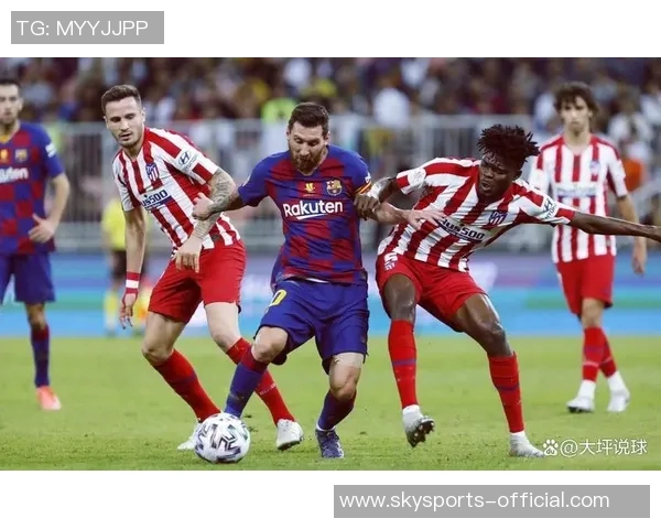 国王杯精彩对决里昂大胜巴萨逆转全场引发热烈讨论 国王杯精彩对决里昂大胜巴萨逆转全场引发热烈讨论