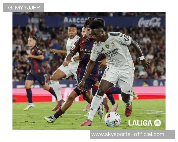 西甲激战：AC米兰狂胜皇马六球引发全场狂欢解析