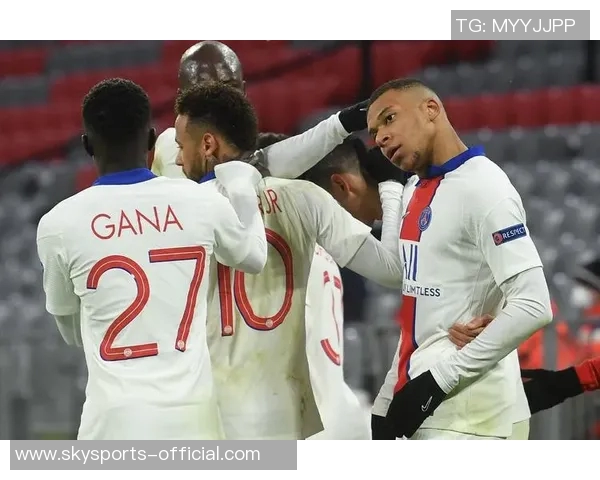 中超惊现冷门巴黎圣日耳曼与拜仁激战成和点球大战引发全场狂欢 中超惊现冷门巴黎圣日耳曼与拜仁激战成和点球大战引发全场狂欢