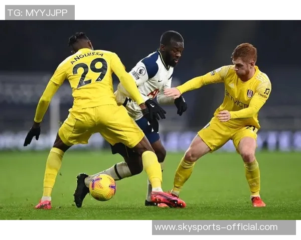 友谊赛精彩回顾巴黎圣日耳曼轻取AC米兰全场沸腾十大进球集锦