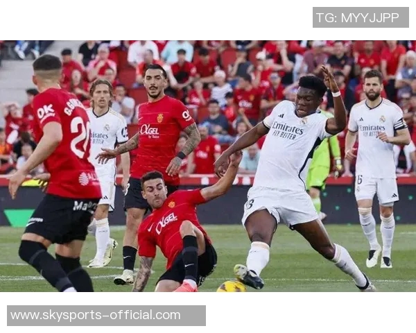 英超激战:拜仁4-0曼城点球大战引发全场狂欢盛况 英超激战:拜仁4-0曼城点球大战引发全场狂欢盛况